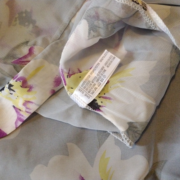 Jenny Boston Kimono - Picture 3 of 3